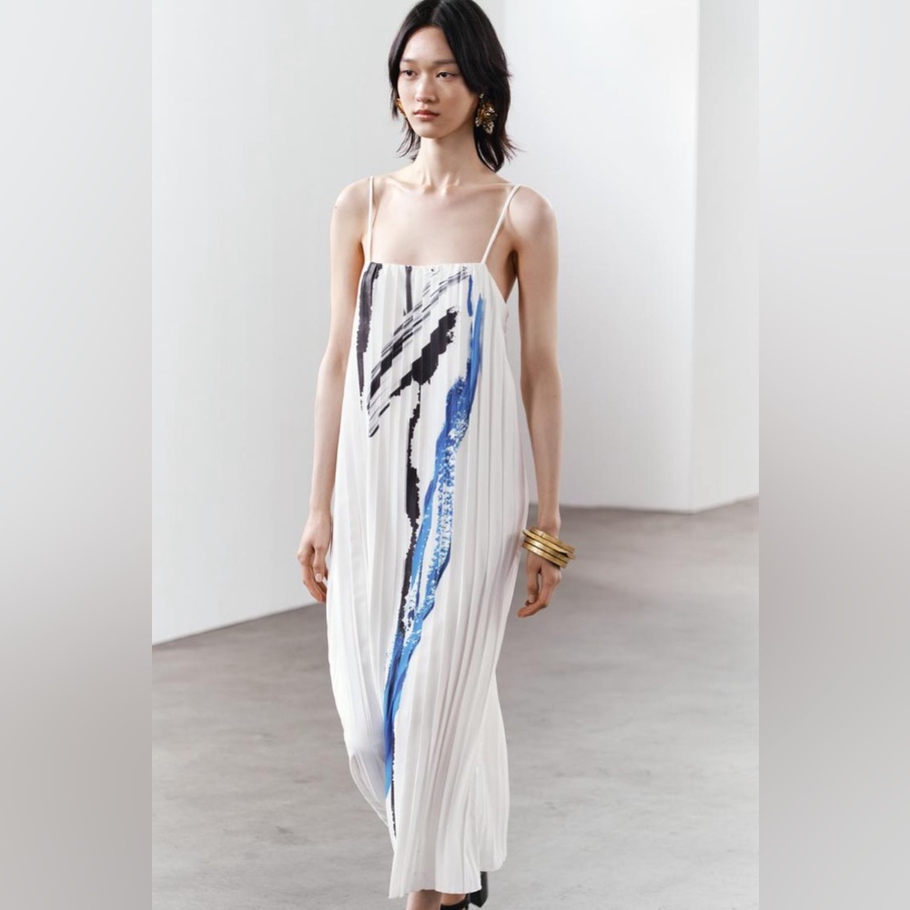 ZARA PRINTED PLEATED DRESS - Picture 3 of 9